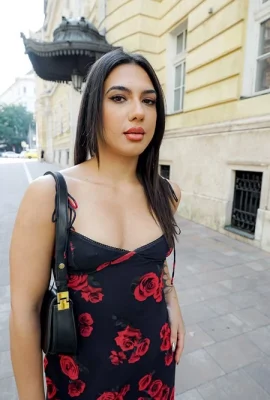 【Tim Skeet】 09 Mar, 2025 – Lena Coxx – Italia sangat bagus tapi memukul pantat besar Italia bahkan lebih baik 【90p】