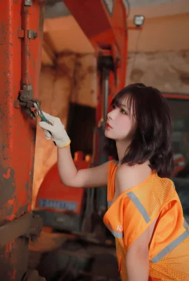 Kokuhui – 2023 Vol.02 Excavator Girl (129 Foto)