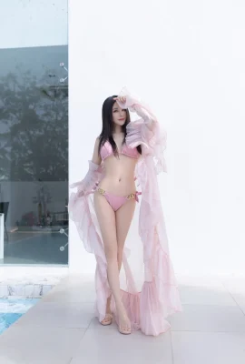 XR Caviar Fish Apricot Pink Bikini (124 Foto)