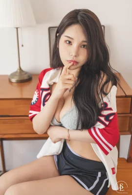 (Zzyuri) Sosok tidak ilmiah gadis cantik Korea membuat orang jatuh cinta padanya (55 foto)