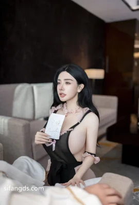 “Belanja dan Berbagi Pribadi” Pan Siqin