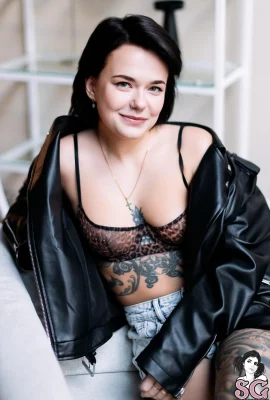 【Gadis Bunuh Diri】 15 Apr 2025 – Lilithqueen – Cewek Rock 【60p】