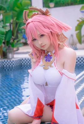 Sakurariri yae kamiko berenang
