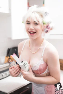 【Gadis Bunuh Diri】 27 Apr, 2025 – Maiseymonroe – Baked 【60p】