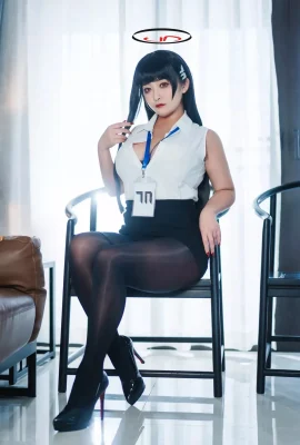 Anime Blogger Luo Li Cantik Gadis Sama Sama Biru File Li Yin Tema Top Putih Seksi Dengan Rok Pendek Hitam Mengungkapkan Sutra Hitam Yang Ultra Yang Menamarkan Pantatnya dan Kaki Cantik Yang Menggoda …