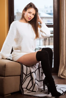 Hilary C – Cashmere (106 foto)