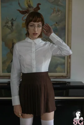 【Gadis Bunuh Diri】 06 Jun 2025 – Missfernandez – Piano Muse 【61p】