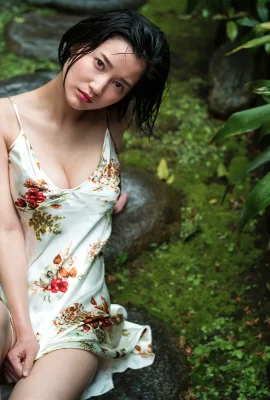 (Diekspor oleh Arisa) Salju-putih dan sosok montok dengan godaan meledak (22 foto)
