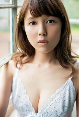 (Kiki Mika) Pinggang ramping, payudara pembengkakan, sosok yang sangat menarik (21 foto)