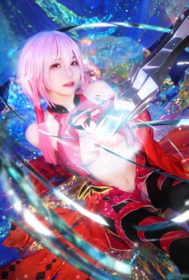 Sally Dorasnow – Yuzuriha inori